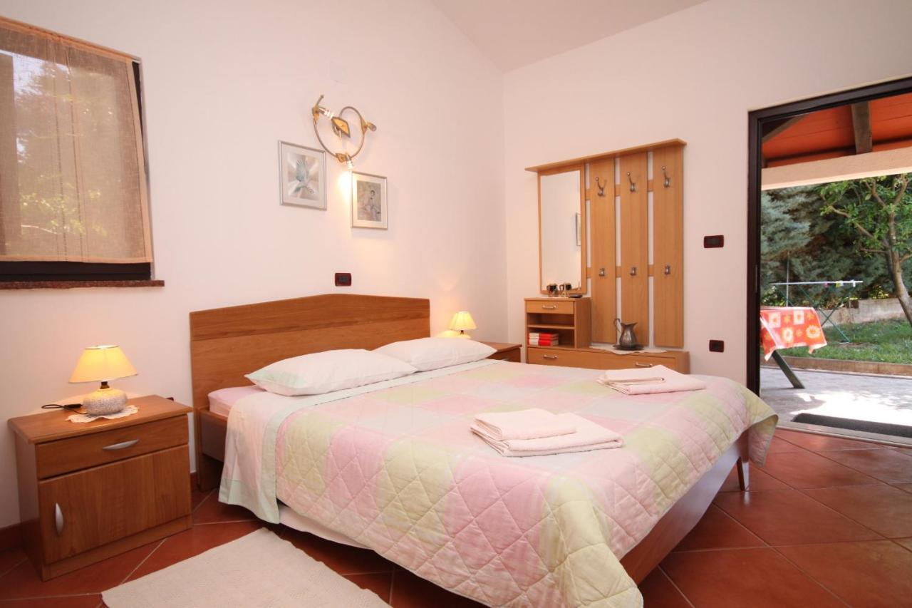 Apartments With A Parking Space Umag - 7666 Zewnętrze zdjęcie